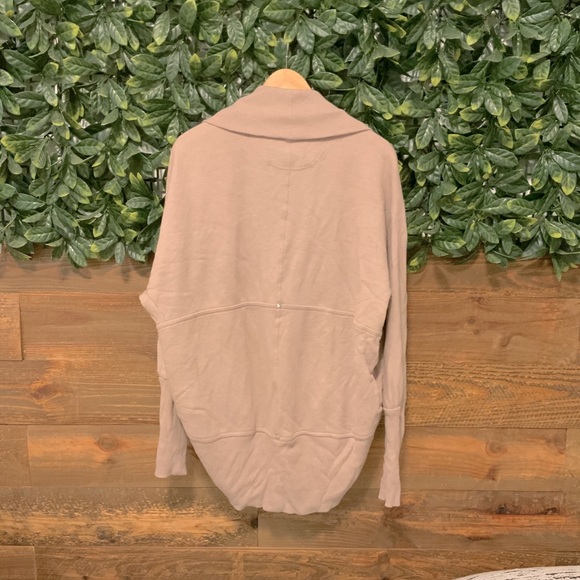 Aritzia WILFRED Diderot Sweater Cardigan- Small - Picture 4 of 7